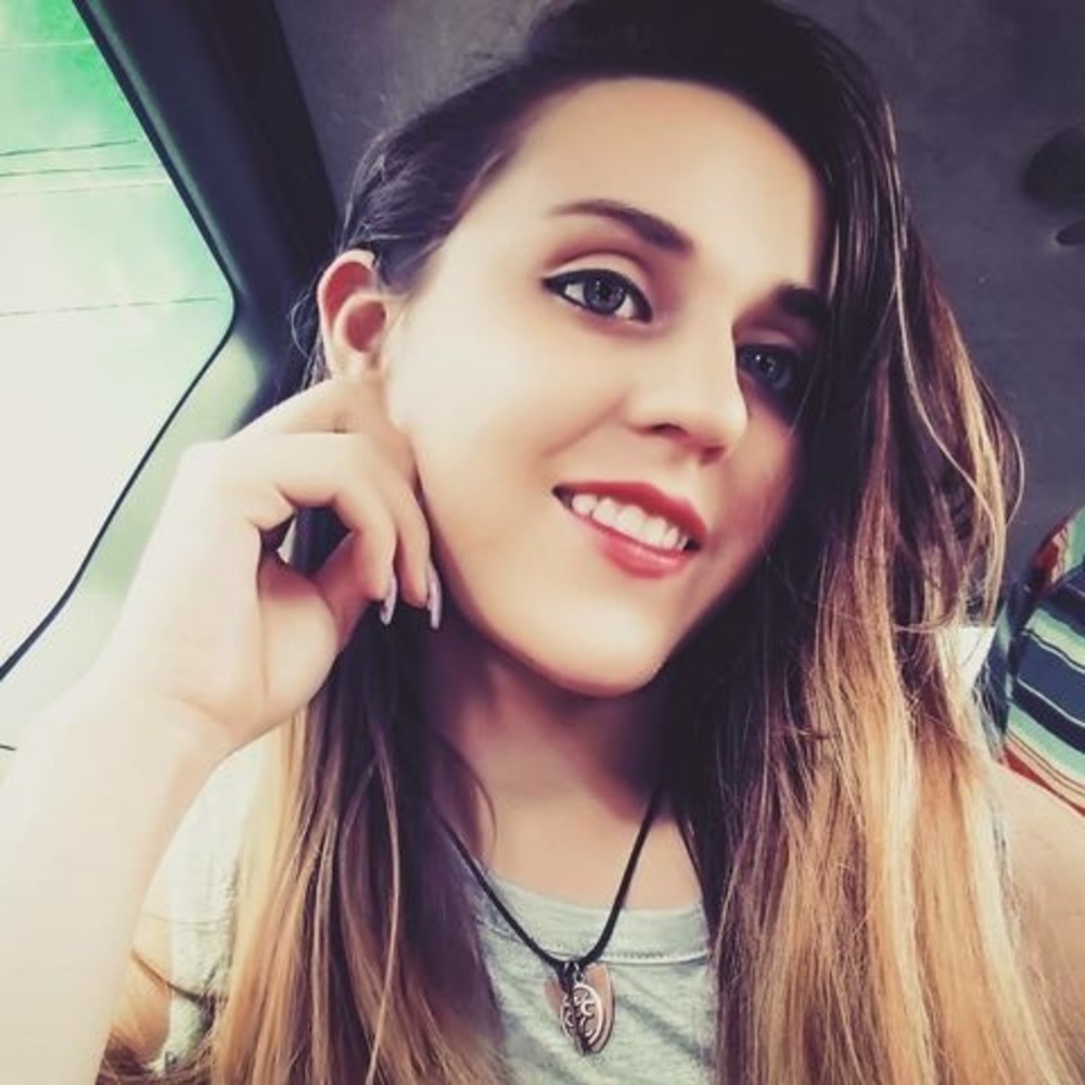 Meet your Posher, Sabrina